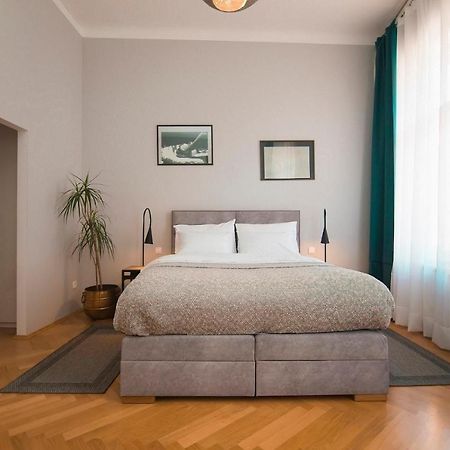 Stross Apartments Загреб Экстерьер фото
